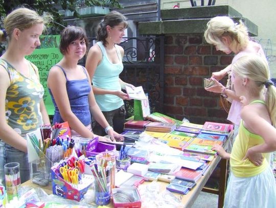 Ile kosztuje szkolna wyprawka? Wkrótce pierwszy dzwonek - co powinno się znaleźć w tornistrze...