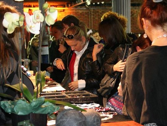 Ile wydamy na świąteczne podarunki?