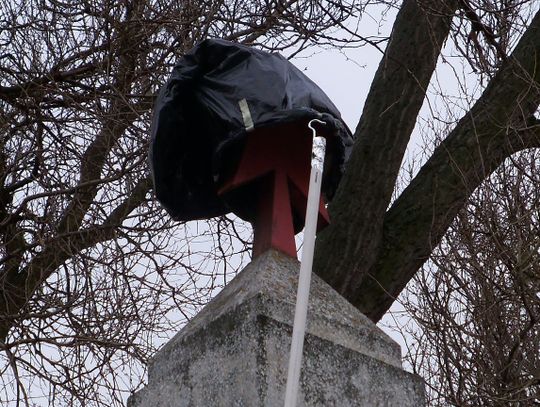 IPN jednoznacznie o czerwonej gwieździe: „Zlikwidować, a żołnierzy ekshumować”