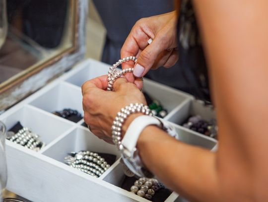 Jak dobrać kolczyki do kształtu twarzy?