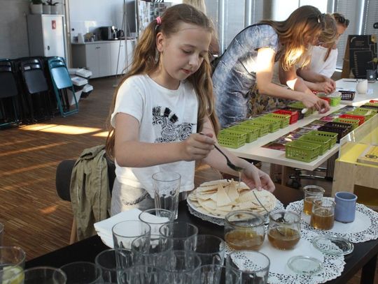 Jak smakuje gdyński miód?