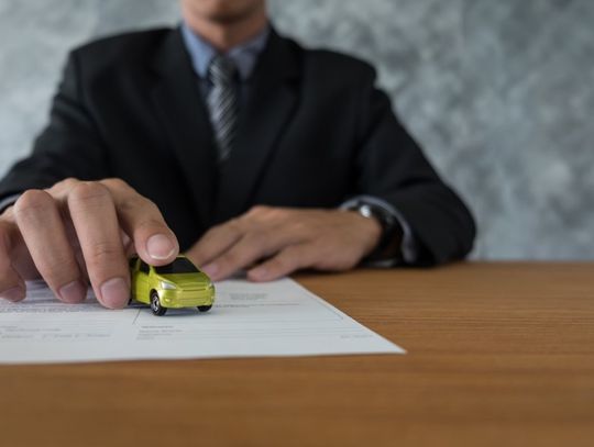 Jak sprawdzić przebieg auta i numer VIN?