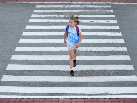 Jak w 4 prostych krokach nauczyć dziecko bezpiecznego zachowania na drodze?
