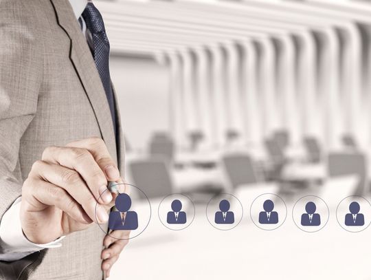 Jak wdrożyć CRM w małej i średniej firmie?