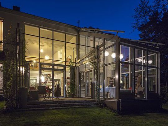 Jak wybrać firmę od montażu zadaszenia na taras?