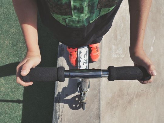 Jak wybrać hulajnogę elektryczną dla dziecka? Jak wybrać hulajnogę elektryczną dla dziecka?