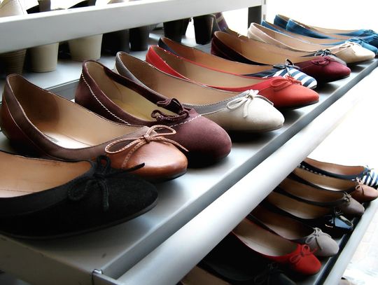 Jak wybrać idealne obuwie damskie: Poradnik dla każdej okazji