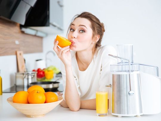 Jak wybrać najlepszą wyciskarkę do świeżych soków?