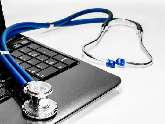 Jak znaleźć najlepszy serwis laptopów w Warszawie?