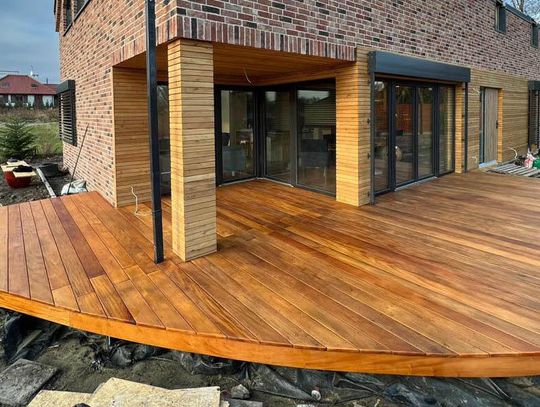 Jakie deski tarasowe wybrać?