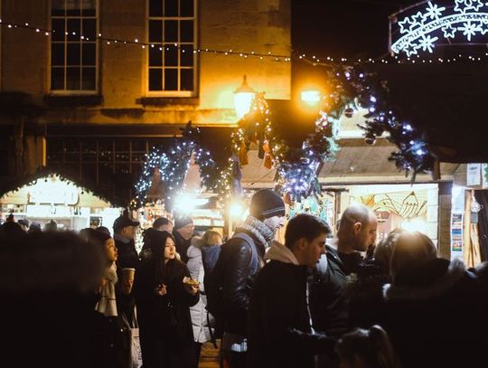 Jarmark Bożonarodzeniowy przeniósł się do sieci. Zobacz, jak wyglądają wirtualne stoiska 