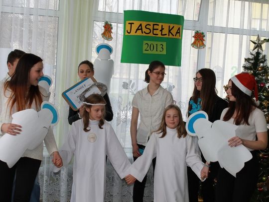 Jasełka w bibliotece. "Anioły są wśród nas"