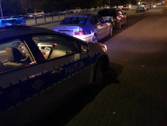 Jechał samochodem niesprawnym technicznie i nie miał uprawnień