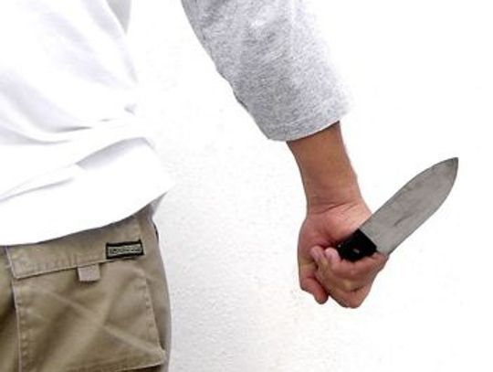 Jeden odkręcił kurek z gazem, a drugi podciął sobie żyły po rodzinnej kłótni