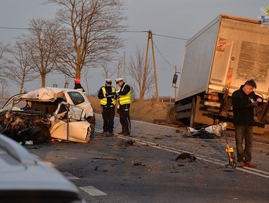 Jedna osoba poważnie ranna w wypadku w Rybakach