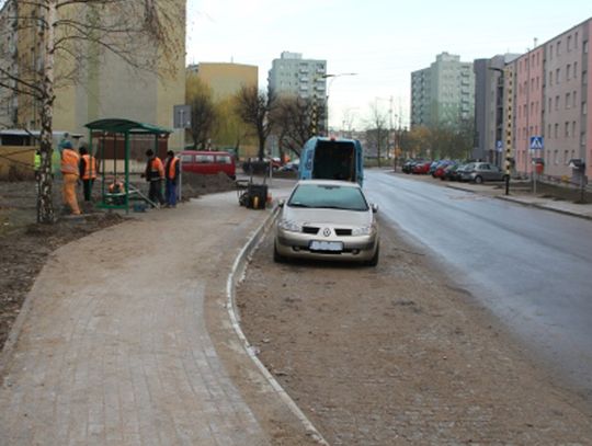 Jedności Narodu już przejezdna. Wracają także autobusy