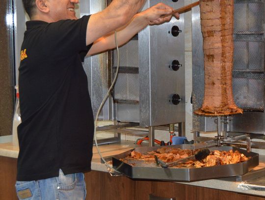 Jest architektem, w Tczewie robi kebaby. "U was ludzie są bardziej przyjaźni"