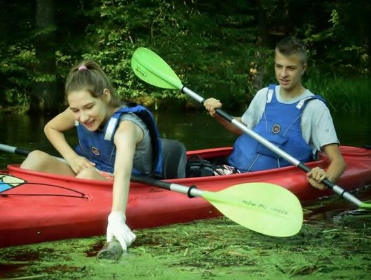 Kajakiem po Wdzie. Spływ kajakowy gimnazjalistów z Czarnej Wody