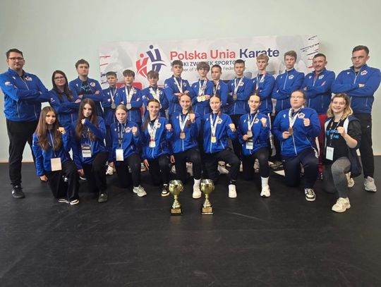 Karatecy z Tczewa z trofeami z Mistrzostw Polski w Gronowie