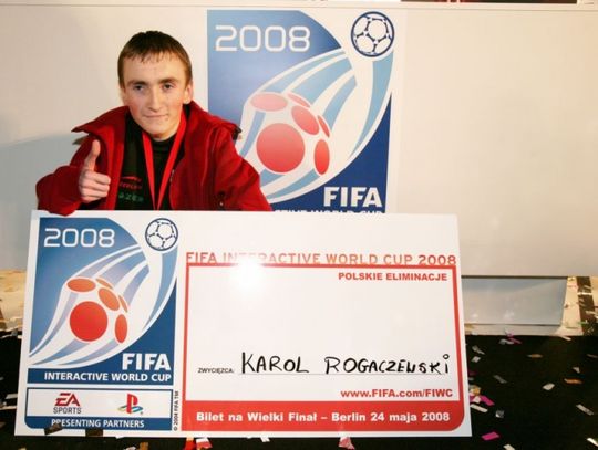 Karol ze Smętowa w finale EA Sports™ FIFA 08