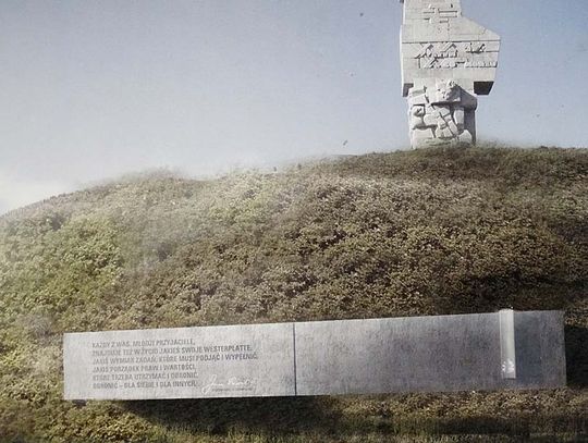 Każdy ma swoje Westerplatte. Tablica z "Godnością"