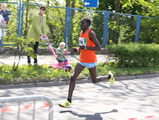 Kenijczyk najszybszy w Biegu Papiernika