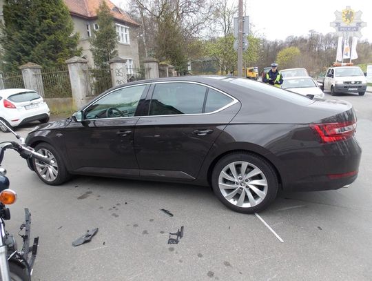 Kierowca skody zderzył się z motocyklistą