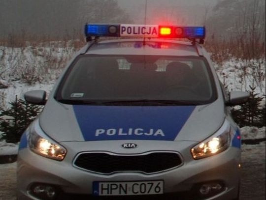 Kilkadziesiąt minut radosnej jazdy mercedesem