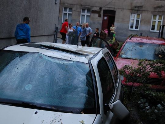  Kilkanaście minut burzy - znaczne szkody i utrudnienia 