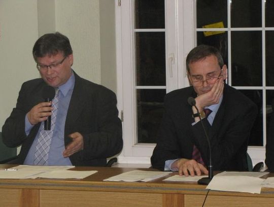 Kłótnia radnych o e-bilet. Jazda bez trzymanki - za darmo?