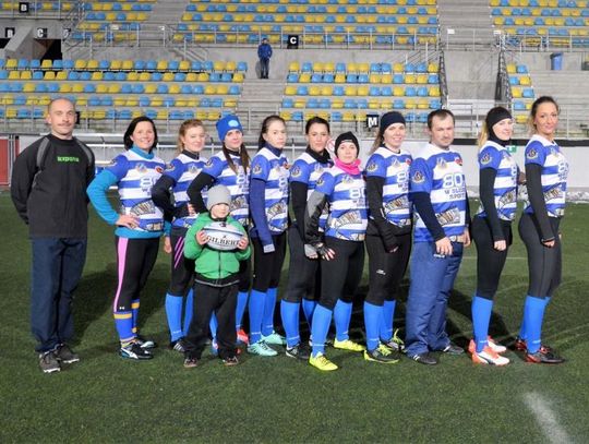 Kobiece rugby na fali