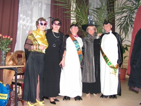 Kolorowy zawrót głowy - noworoczny bal karnawałowy seniorów