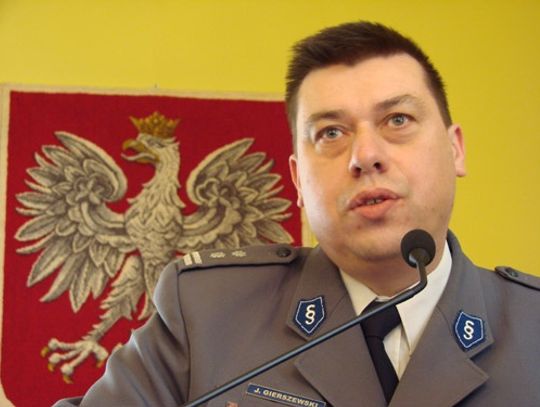 Komendant na odchodne stawia obiad