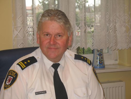 Komendant ostro: Referendum? „Darmowa kampania polityczna ”