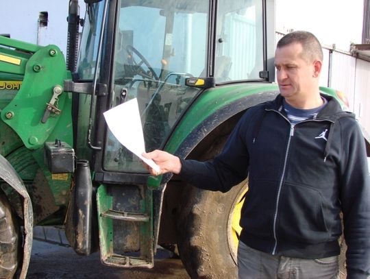 KOMORNICZY SKANDAL Zlicytował pożyczoną przyczepę