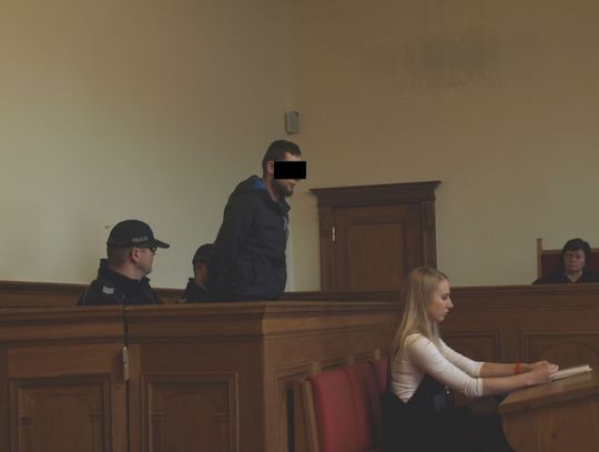 Koniec procesu. W oczach „nożownika” łzy. Prokurator: to zwykły tchórz