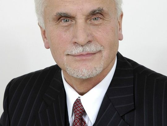 KONSTYTYCJA! Prawo konstytucyjne w Polsce ma wyższość nad innymi źródłami prawa. Chcemy przywrócić praworządność funkcjonowania organom UE, które łamią traktat lizboński