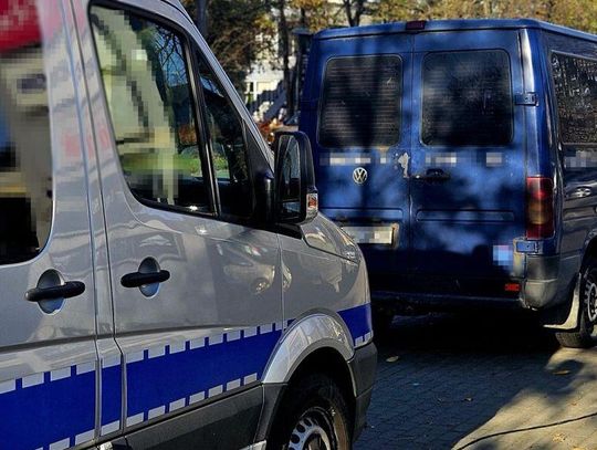 Kontrola drogowa i licznik „cofnięty" o blisko 100 tysięcy kilometrów