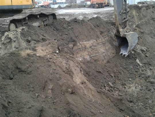 Koparka uszkodziła rurę z gazem przy ul. Zamkowej