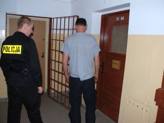 Kopiował 100 złotowe banknoty