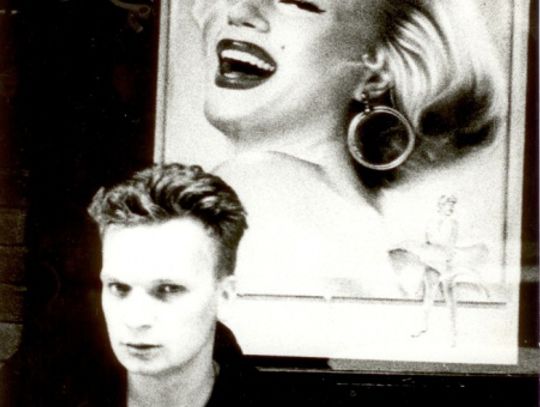 Koszulka oraz ramoneska z G.C. Burza wokół Ciechowskiego