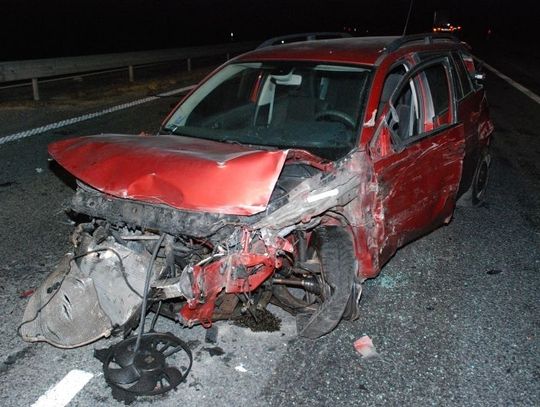 Kraksa ciężarówki z autami osobowymi. 2 osoby trafiły do szpitala