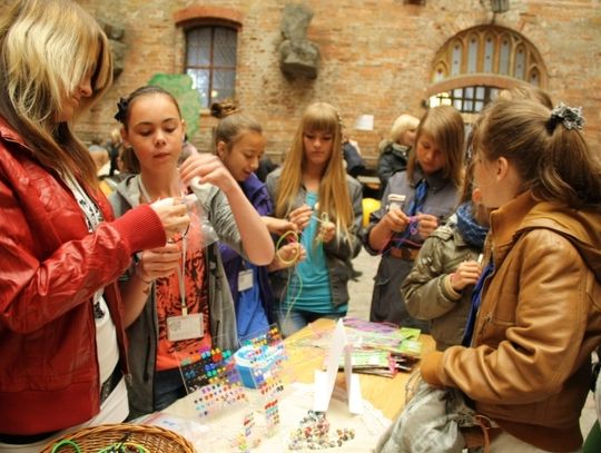 Krasnal Piksel i teatr Gargulec