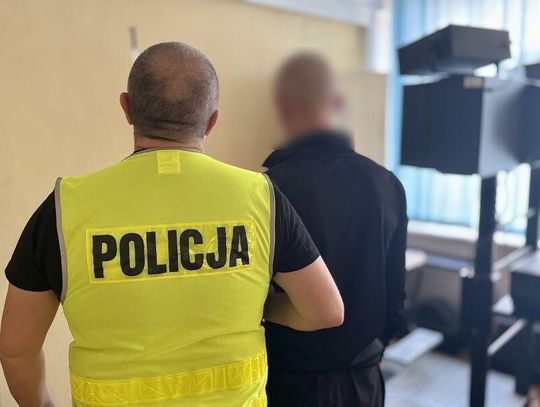 Kryminalni z Tczewa zatrzymali poszukiwanego i jego partnerkę