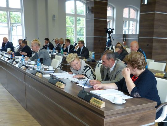 Kto porządzi miastem i powiatem? Trwają intensywne rozmowy