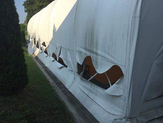 Kto zniszczył halę sportową w Godziszewie?!