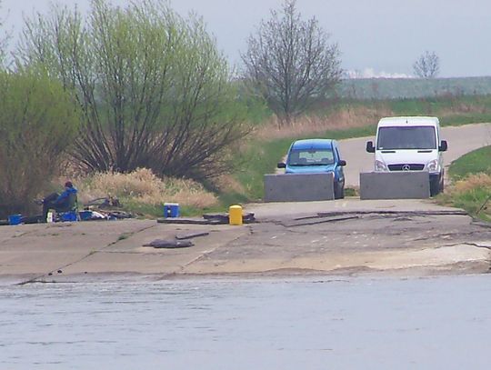 Którędy na Kwidzyn? W nocy dobijają się do ludzi