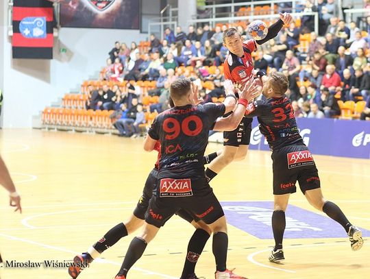 Kwidzynianie ogrywają Piotrkowianina