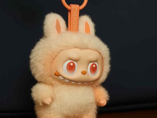 Labubu: Laleczki, które kosztują fortunę i rozpalają internet. O co tu chodzi?!