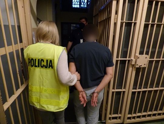 Lęborscy policjanci zatrzymali dwie osoby podejrzewane o usiłowanie zabójstwa 87-letniego mężczyzny